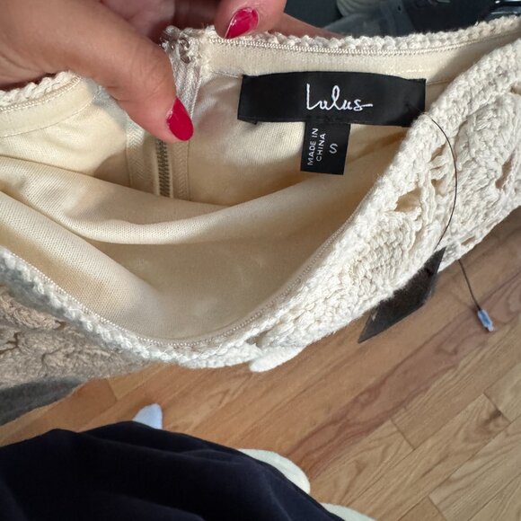 *NWT* Lulus Envied Attitude Crochet Strapless Crop Top - Beige - Picture 5 of 5
